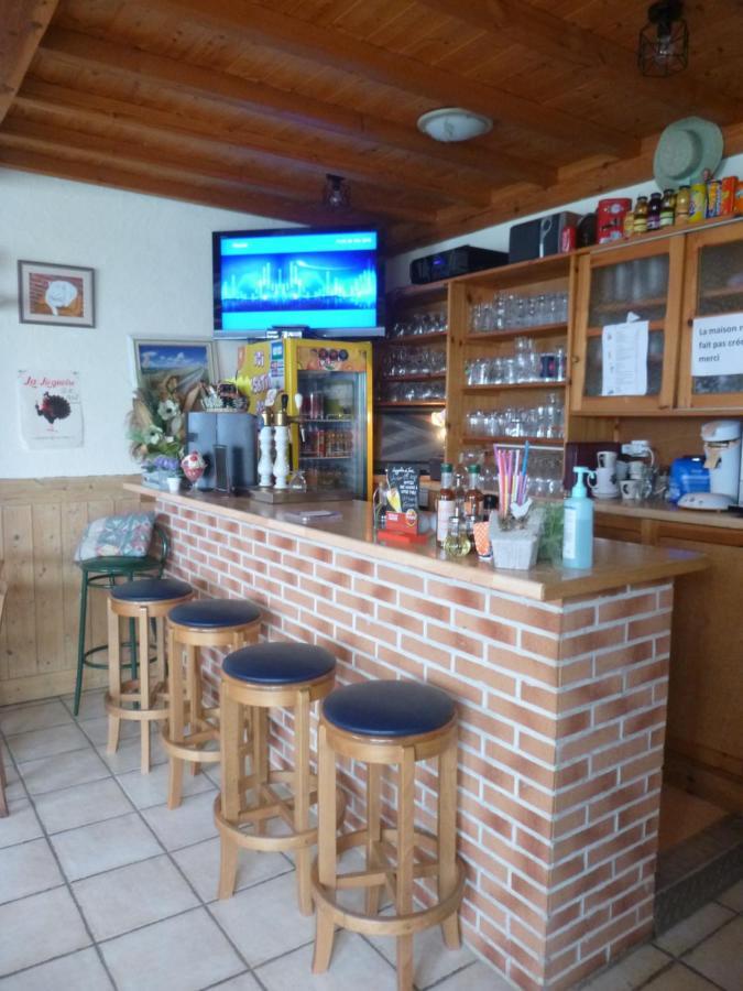 Camping Pommiers Des Trois Pays Licques Eksteriør billede