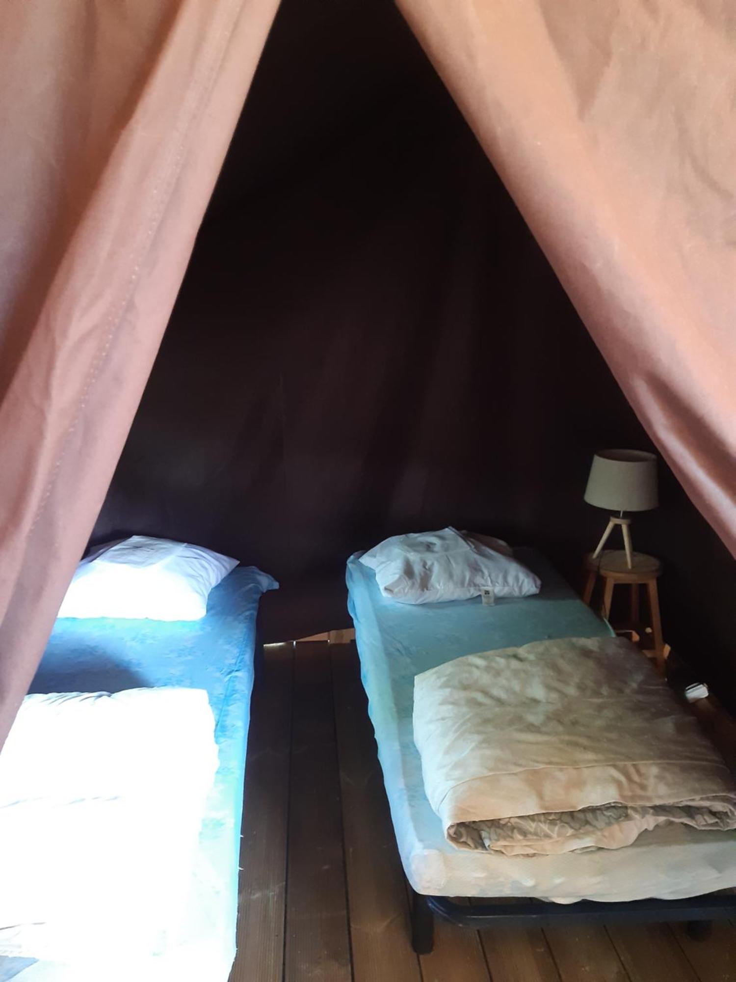 Camping Pommiers Des Trois Pays Licques Eksteriør billede