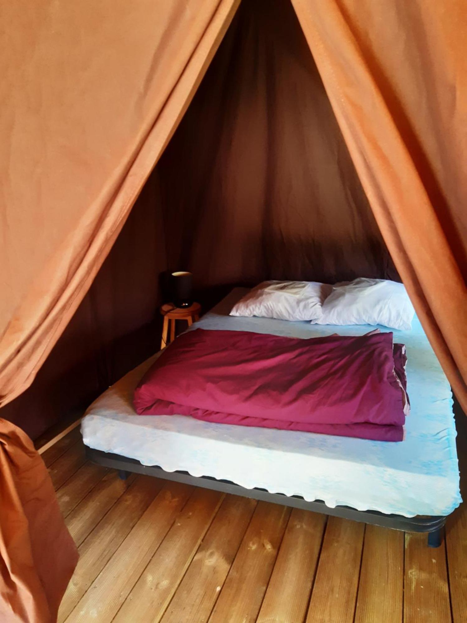 Camping Pommiers Des Trois Pays Licques Eksteriør billede