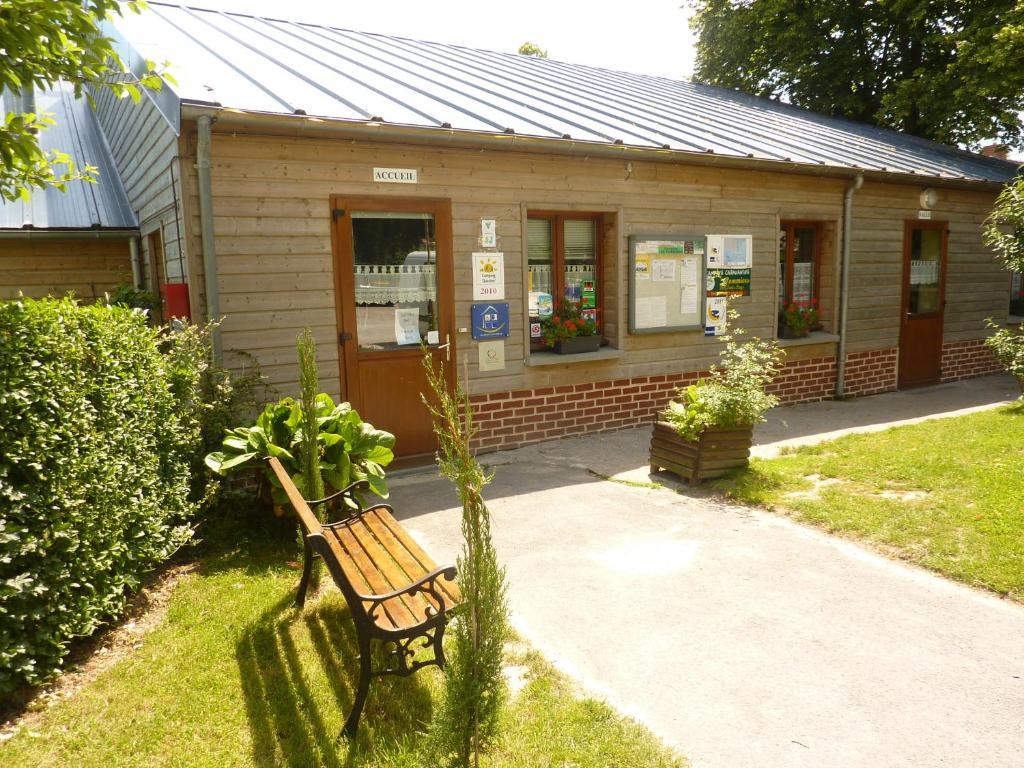 Camping Pommiers Des Trois Pays Licques Eksteriør billede