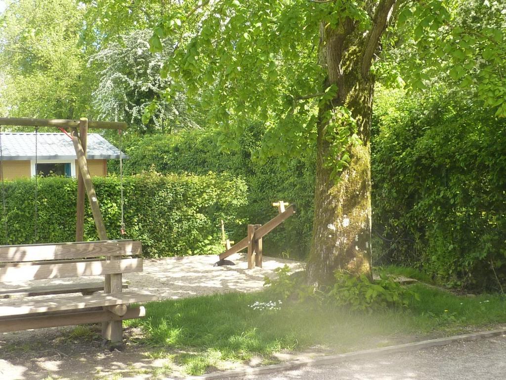 Camping Pommiers Des Trois Pays Licques Eksteriør billede