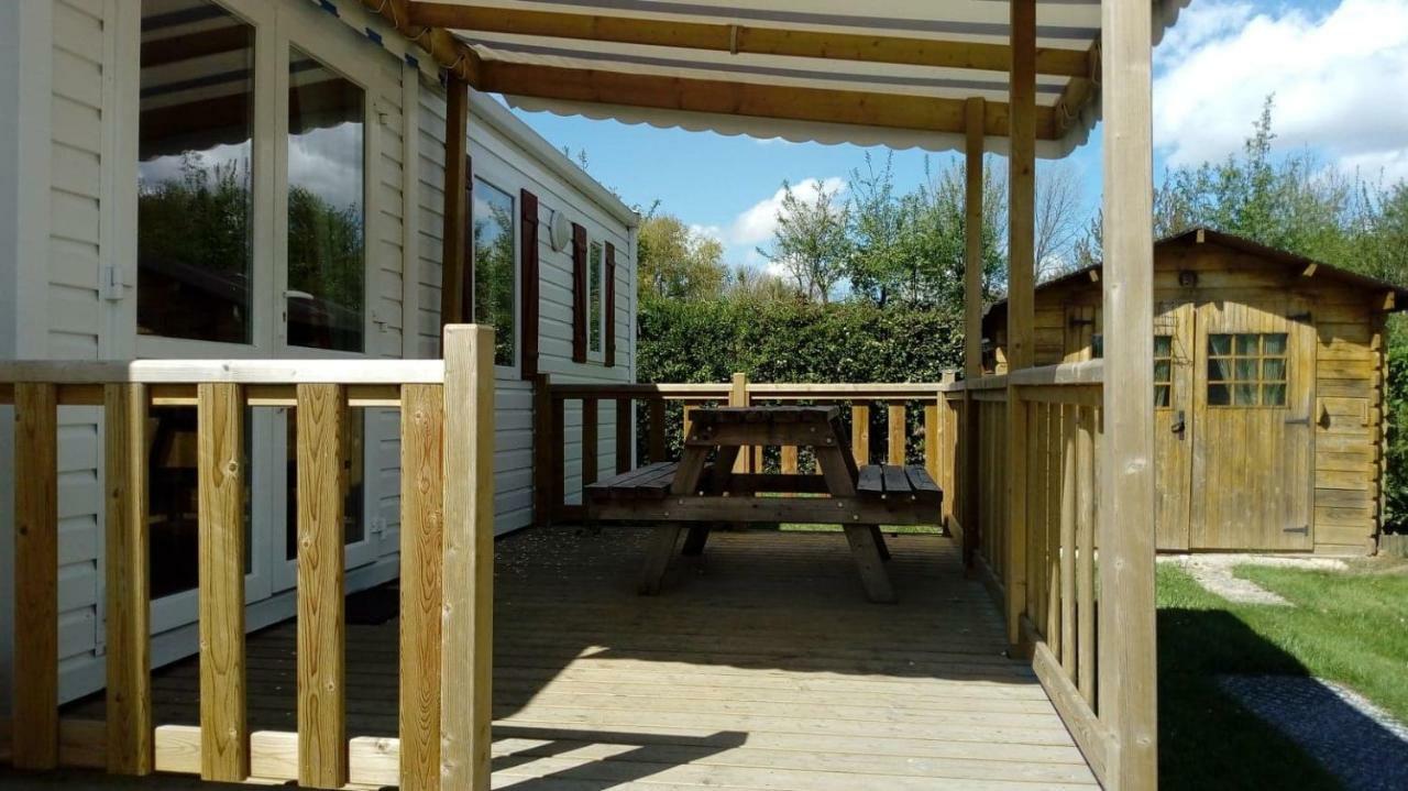 Camping Pommiers Des Trois Pays Licques Eksteriør billede