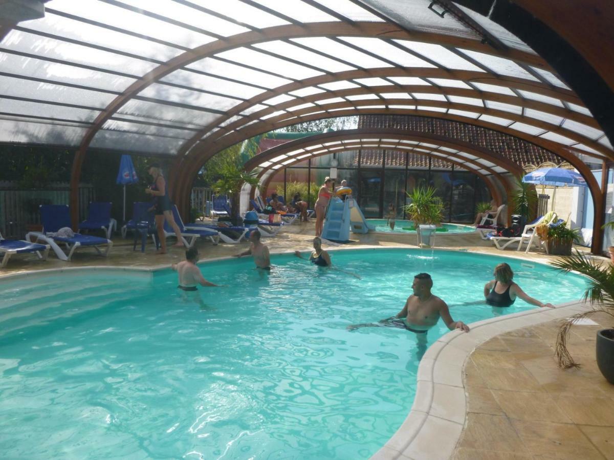 Camping Pommiers Des Trois Pays Licques Eksteriør billede